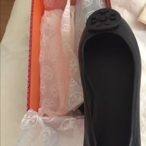 Tory Burch Minnie travel flats black NEW